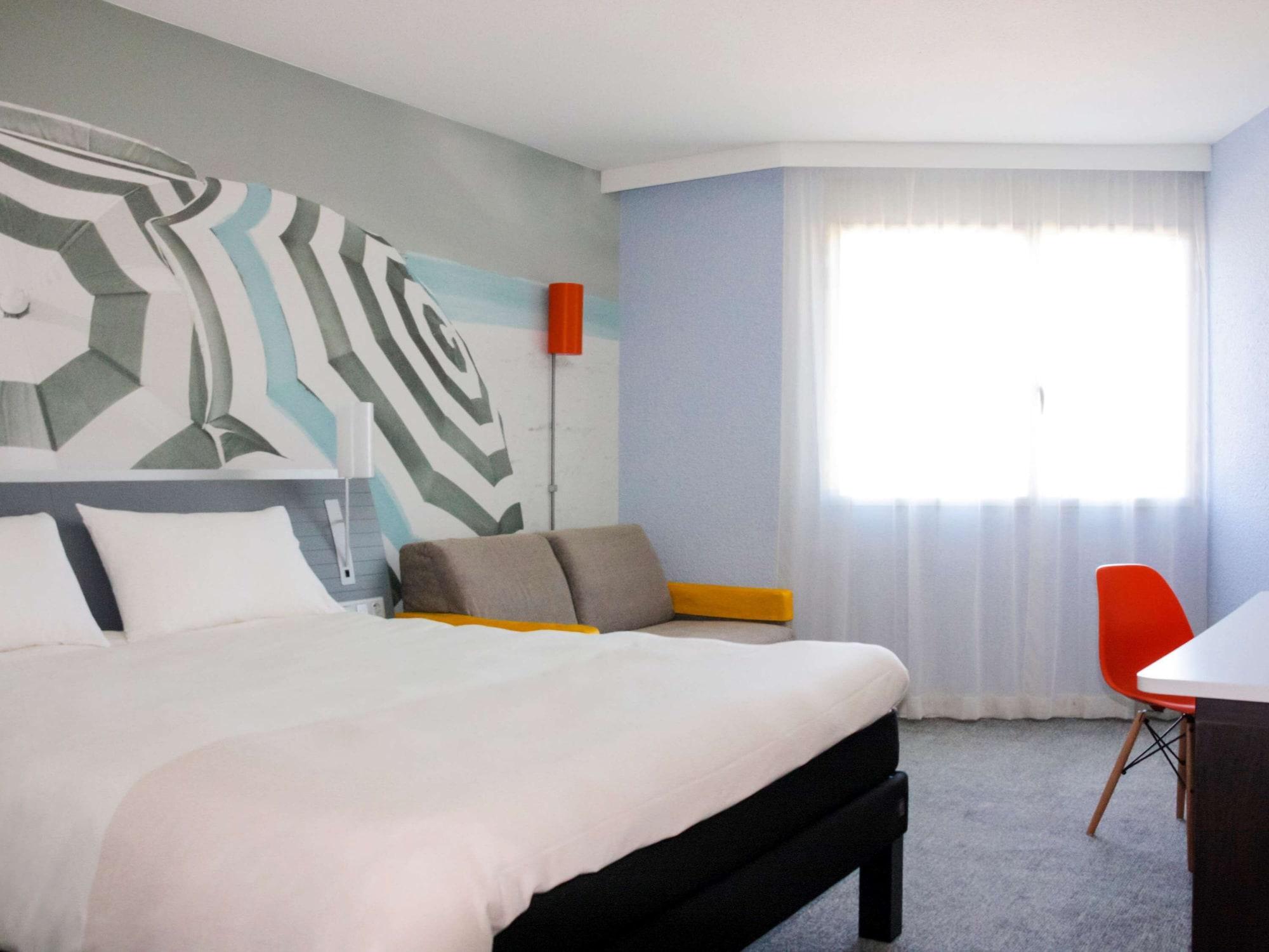 Ibis Styles Toulon La Seyne Sur Mer Exteriör bild