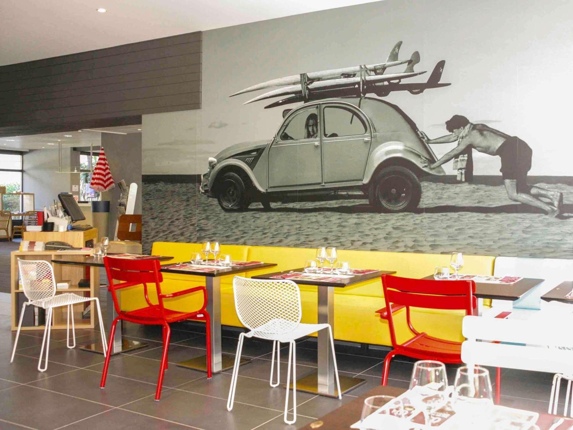 Ibis Styles Toulon La Seyne Sur Mer Exteriör bild