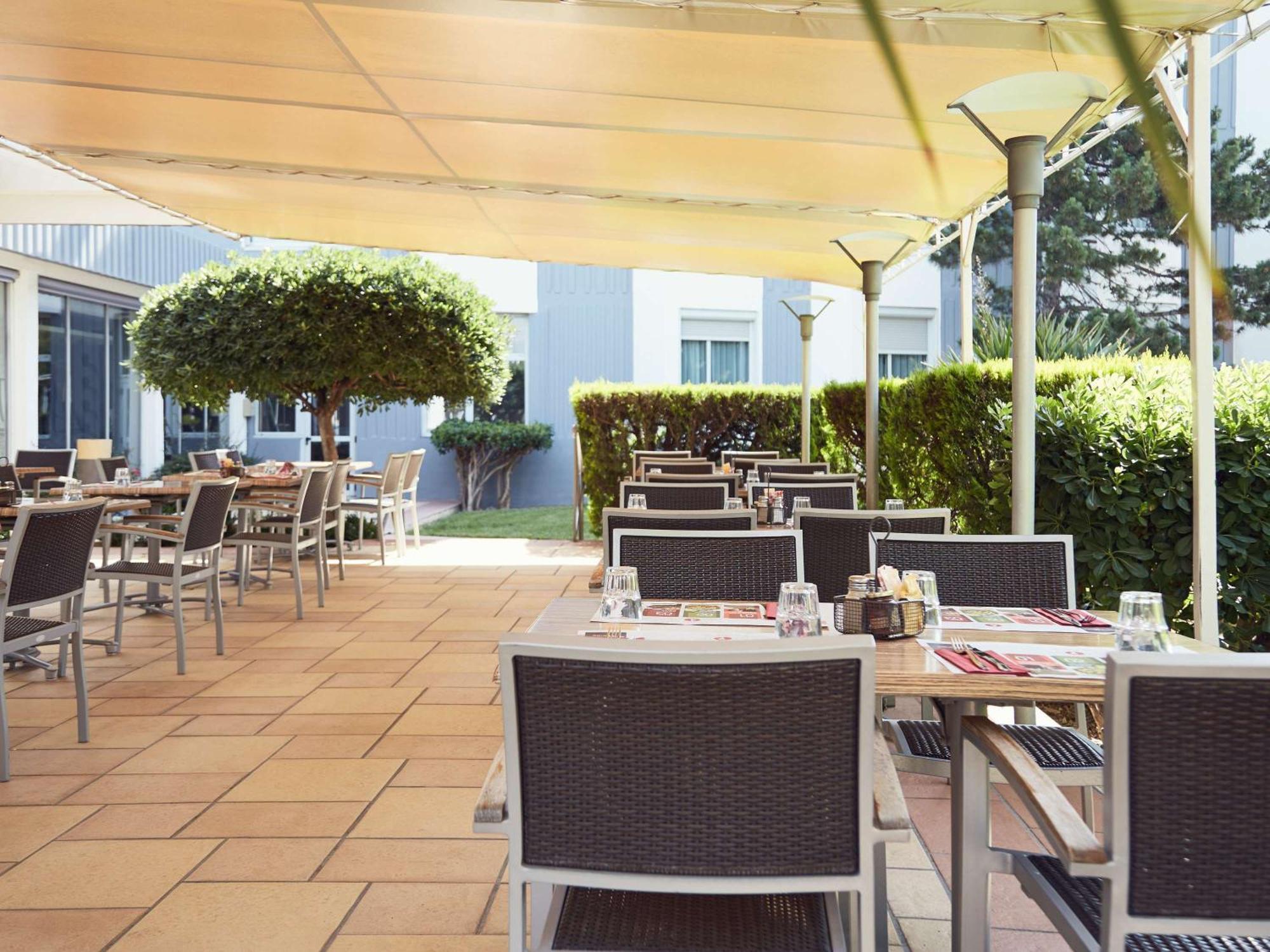 Ibis Styles Toulon La Seyne Sur Mer Exteriör bild